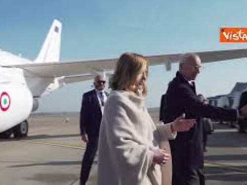 Meloni arriva a Budapest per summit della Comunità politica europea presieduto da Orban