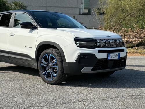 Jeep Avenger MHEV: il video in pillole del nuovo B-SUV ibrido