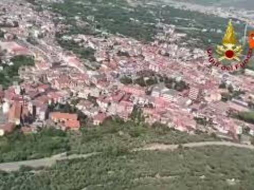 Colate di fango dopo il nubifragio nel casertano, proseguono le ricerche dei dispersi a San Felice