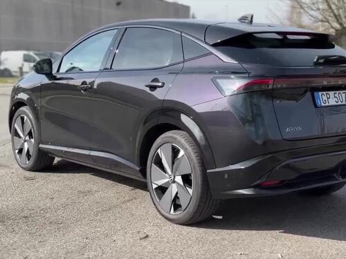 Nissan Ariya 4WD: guarda il video in pillole del crossover elettrico futuristico