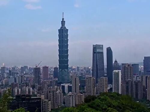 Il terremoto a Taiwan nella capitale Taipei: le immagini della webcam