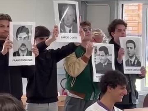 Il flash-mob silenzioso di FI giovani a La Sapienza