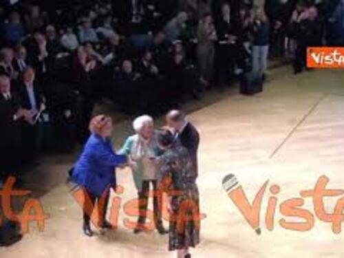 Standing ovation alla cerimonia degli Ambrogini per la staffetta partigiana Sandra Girardelli