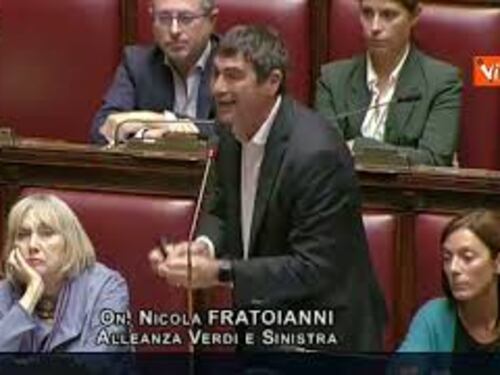 Migranti, Fratoianni: "Quanto è costata nave Libra per Albania? Governo non risponde"
