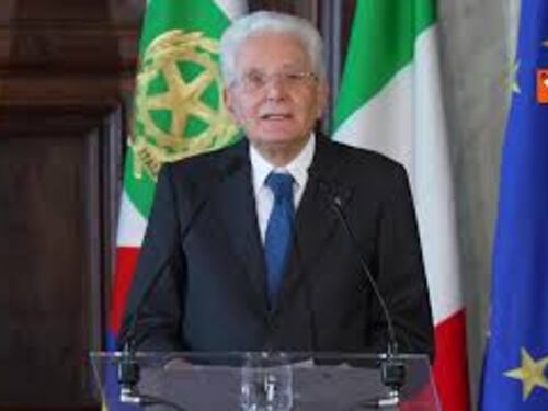 Mattarella: Investimento sui giovani rappresenta semplicemente il futuro