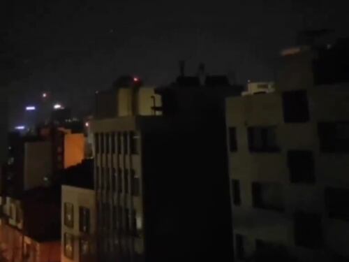 La contraerea di Teheran in azione - video