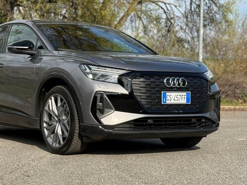 Audi A4 Sportback e-tron 2024: guarda il video in pillole del nuovo SUV elettrico