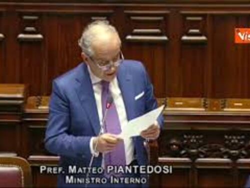 Acca Larentia, Piantedosi: "Apologia di fascismo contestata a 5 esponenti di Casa Pound"