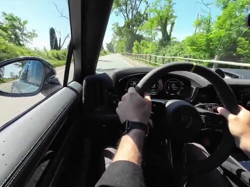 Porsche Cayenne Turbo E-Hybrid: guarda il video in pillole del SUV ibrido da 740 CV