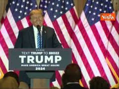 Migranti, Trump: "C'è un'invasione, abbiamo bisogno di fermarla perchè il nostro Paese sta morendo"