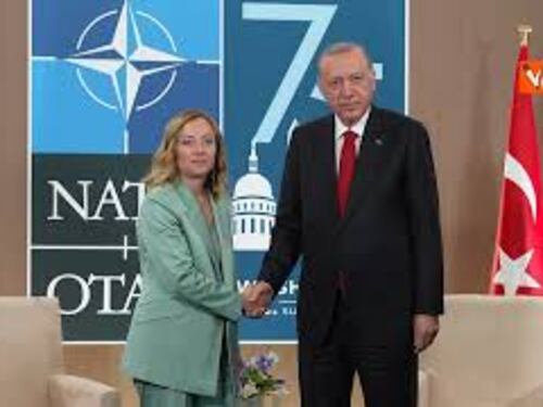 Meloni incontra Erdogan a Washington, bilaterale a margine del vertice Nato