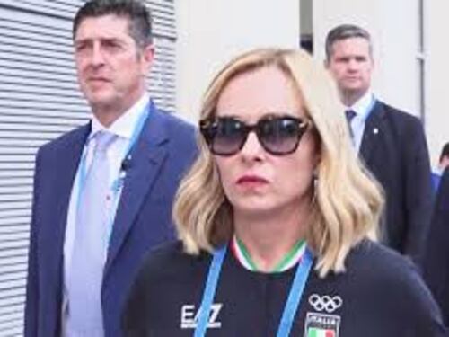 Meloni a Casa Italia, poi incontra pugile Angela Carini: "So che non mollerai"