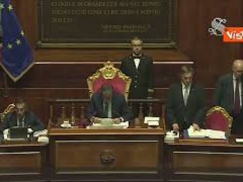 La maternità surrogata è reato universale, l'ok in Senato con 85 voti favorevoli e 58 contrari