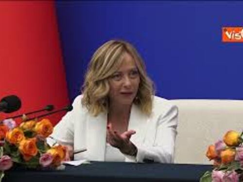 Meloni in Cina: "Desiderosi di cooperare, ma giocare secondo le regole"