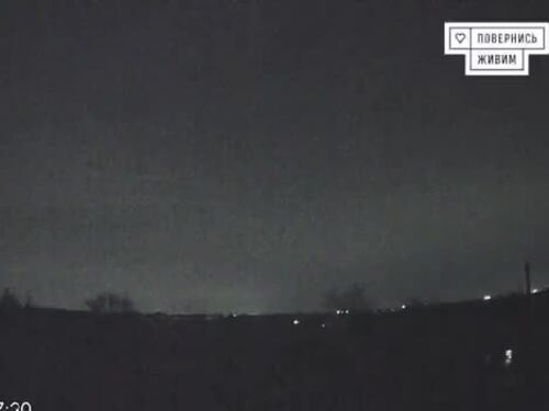 Il flash e l'impatto: il missile balistico intercontinentale russo colpisce Dnipro