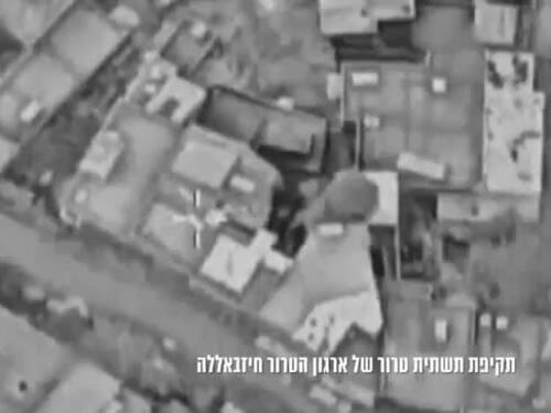 Gli attacchi dell'aviazione israeliana contro le postazioni di Hezbollah