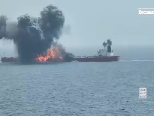 La petroliera Chios Lions colpita da una nave degli Houthi senza equipaggio