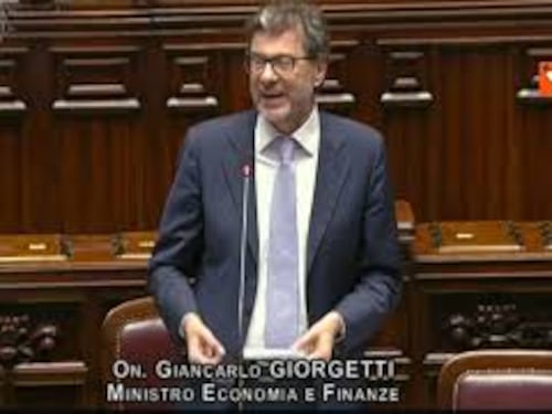 Giorgetti: “Inverno demografico incide negativamente su crescita Pil”