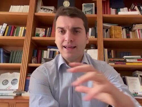 Meno ideologia, più pluralismo: così la sinistra si incarta con l'amichettismo culturale
