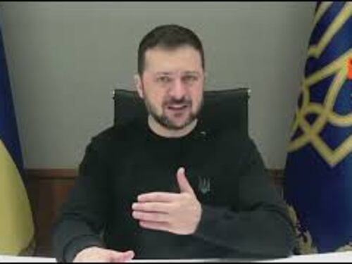 Zelensky al Parlamento Europeo: "Nessuno può stare in acque calme se c'è una tempesta"