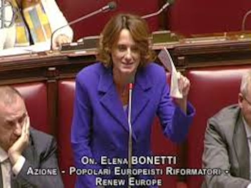 Bonetti (Azione): "Meloni prenda distanze da parole antieuropeiste di Pontida"