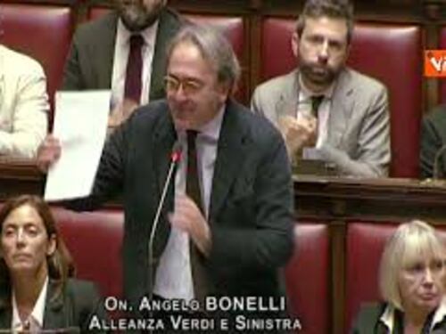 Migranti, Bonelli a Meloni: "Chieda scusa a Sea Watch"