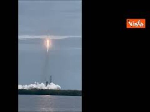 Il lancio della missione Axiom 3 a bordo, anche l'italiano Walter Villadei