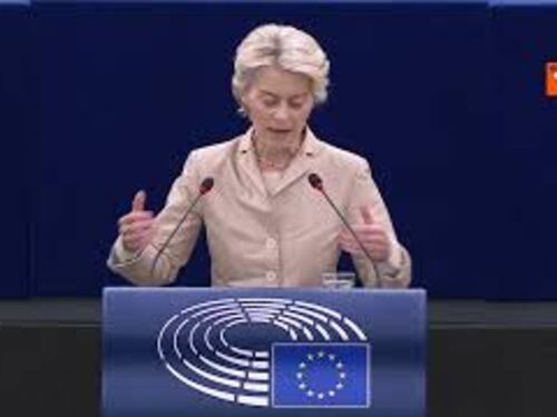 Von der Leyen: C'è ancora chi dà colpa a ucraini per guerra. Allora nel 56 era colpa ungheresi?