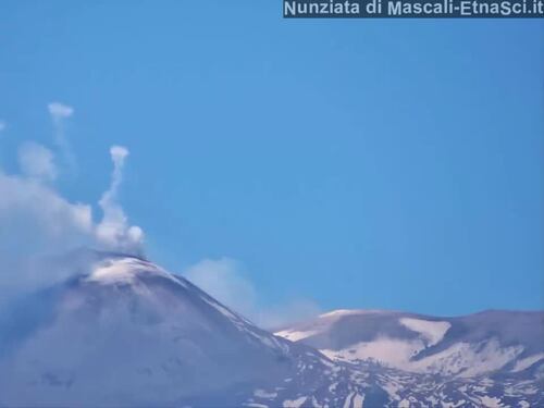 "Un fenomeno straordinario": gli anelli di fumo dell’Etna