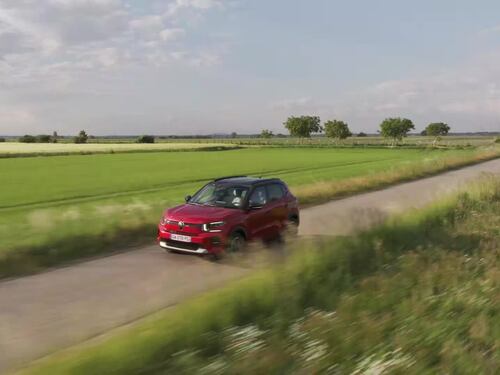 Citroen E-C3 e C3, guarda la prova su strada
