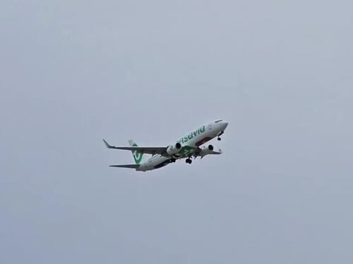 Maltempo, a Bari un aereo non riesce ad atterrare: il video choc