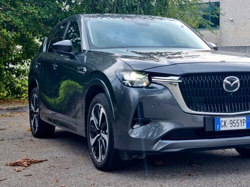 Mazda CX-60 PHEV: il video in pillole del nuovo SUV premium giapponese