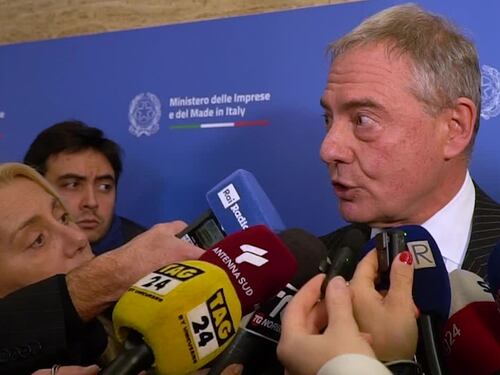Stellantis: Urso, se Tavares vuole partecipazione Stato possiamo discuterne