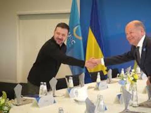Zelensky a Berlino incontra il cancelliere tedesco Scholz