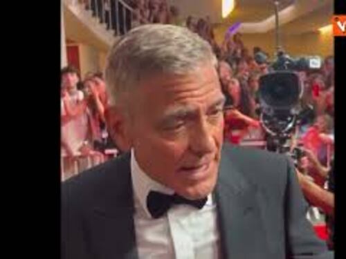 Festival di Venezia, George Clooney acclamato dai fan