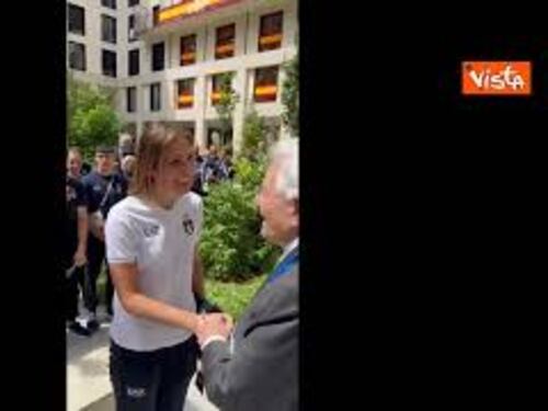 Parigi 2024, Mattarella al Villaggio olimpico azzurri con il Presidente del Coni Malagò