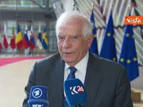 Borrell: "Pensiamo a togliere restrizioni a uso di armi di Kiev"