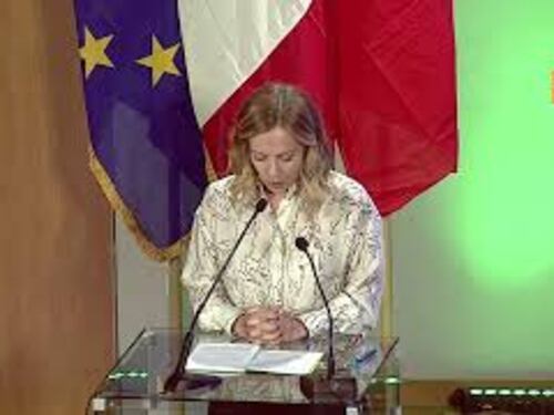 Meloni: "Per 30 anni a Bagnoli solo passerelle e promesse vuote, noi vogliamo cambiare davvero"