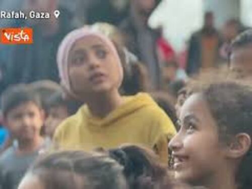 Le celebrazioni per l'inizio del Ramadan a Rafah