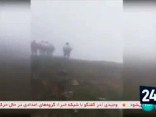 Iran, le prime squadre di soccorso nel luogo dell'incidente del presidente iraniano Raisi