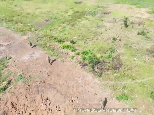 L'attacco col drone, il soldato ferito e il colpo in testa: così si muore al fronte ucraino