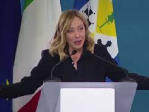 Meloni a De Luca: "Invece di fare manifestazioni si metta a lavorare"