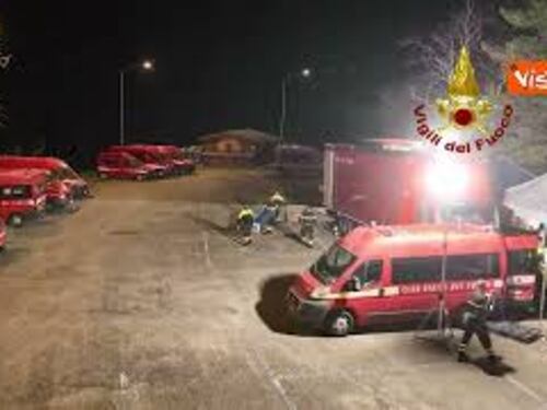 Esplosione a Suviana, le operazione notturne dei Vigili del Fuoco