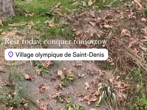Troppo caldo nel villaggio olimpico: Ceccon dorme per terra nel parco