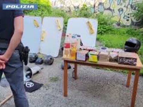 Sgomberato ex Lavatoio Municipale a Torino, era occupato da anarco-insurrezionalisti