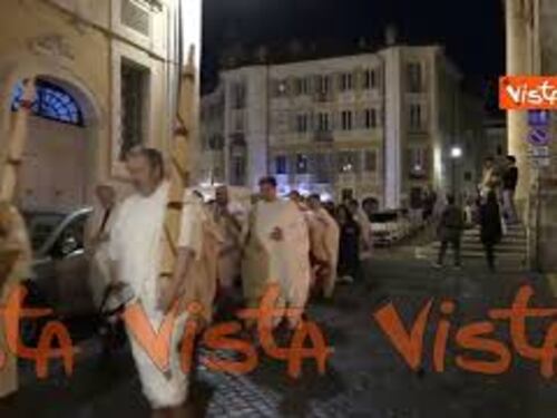Natale di Roma, il gruppo storico romano rende omaggio alla città con la benedictio urbi