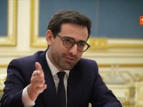 Zelensky riceve il nuovo ministro degli Esteri francese Stephane Sejourné