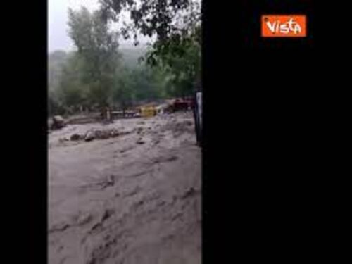 Maltempo al Nord, nel torinese esonda il Rio Gerardo, le immagini dei danni