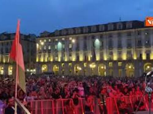 Europee, il concerto in piazza a Torino per la chiusura campagna elettorale di Avs