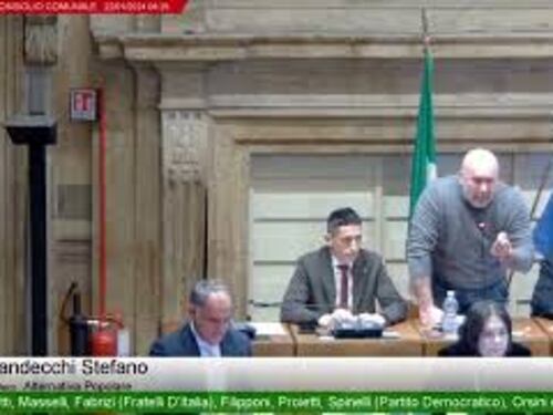 Violenza di genere, il sindaco di Terni Bandecchi: Un uomo normale guarda bel c*lo donna e ci prova
